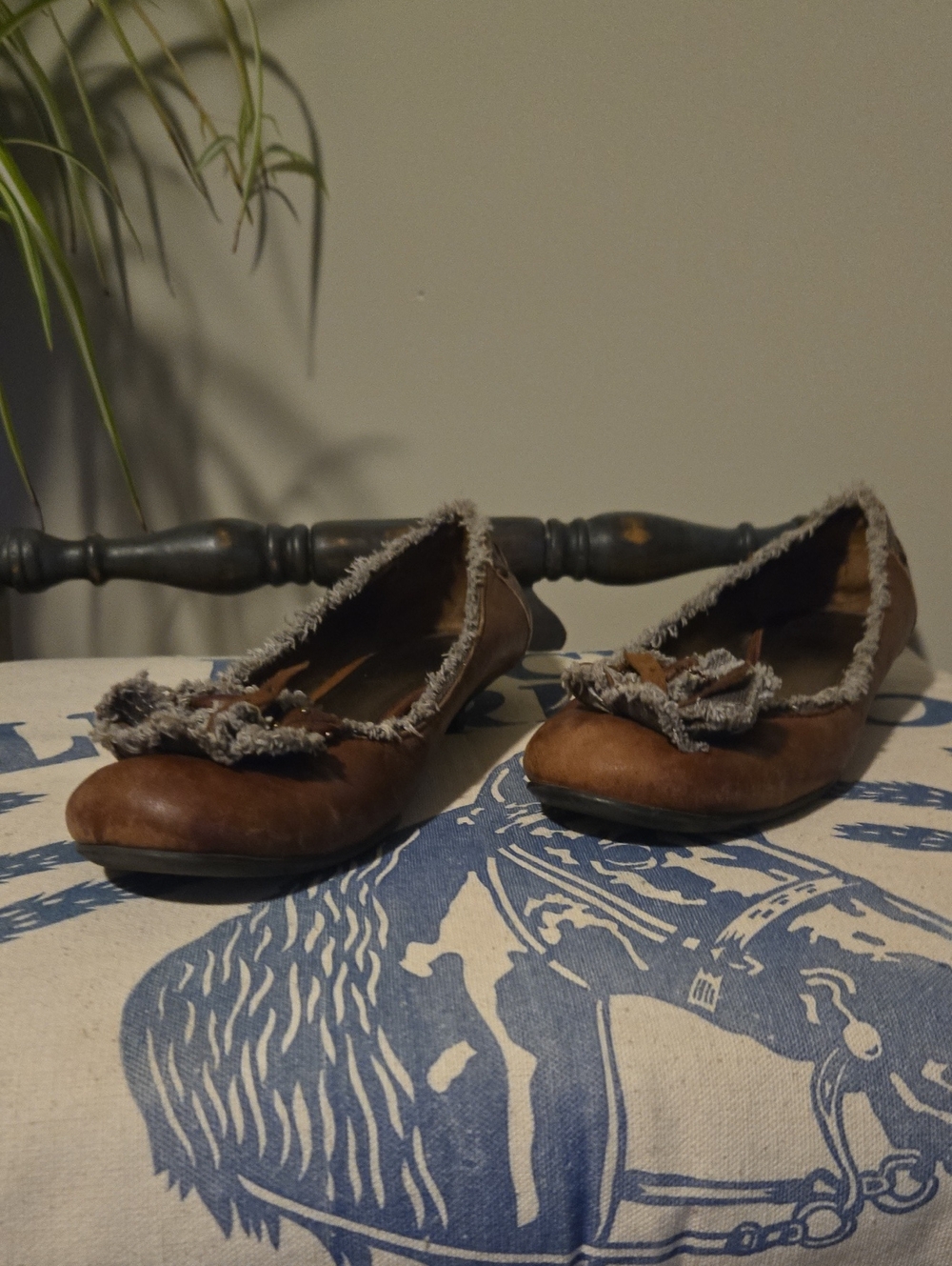 Apepazza Brown Leather Ballet Flats with Frayed Edge and Bow